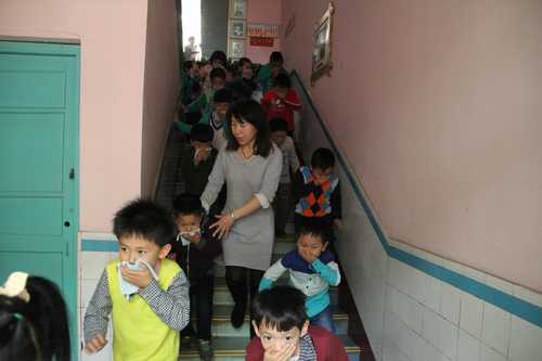 郑州金水区新建幼儿园开展安全教育周活动