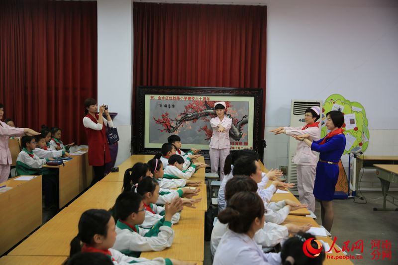 郑州市儿童医院教孩子7步洗手法 预防春季流行