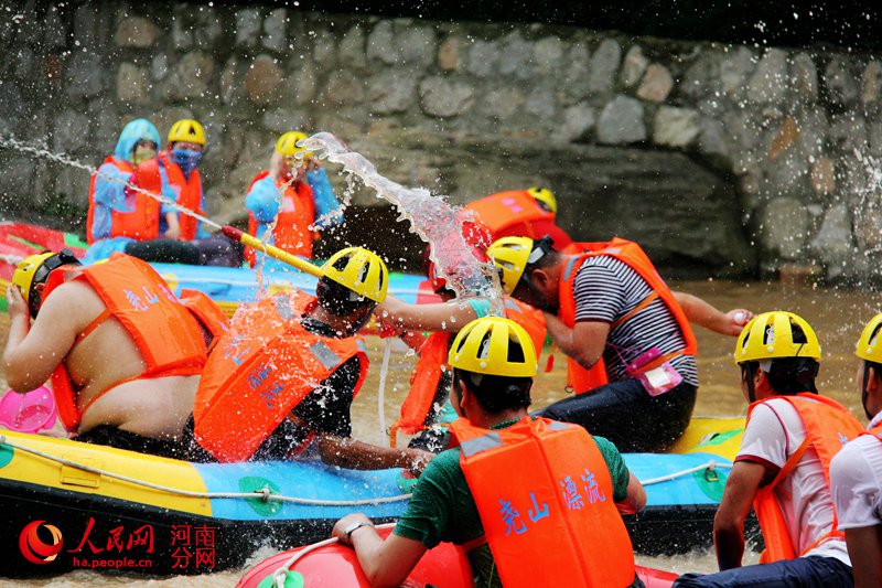 平顶山尧山漂流景区 打造中原最新漂流风向标 高清图片