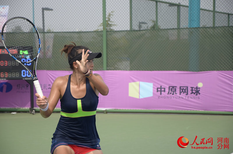 ITF国际女子网球赛郑州站双打决赛精彩上演