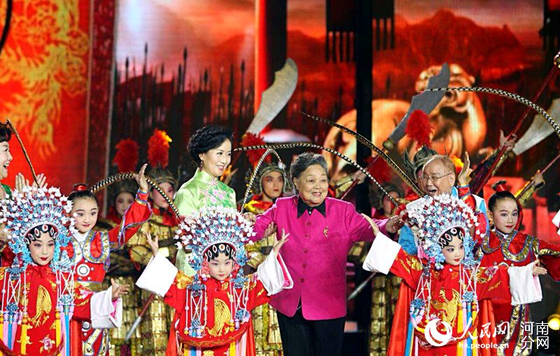 《梨园春》 中国豫剧百团争霸赛 总决赛在京拉