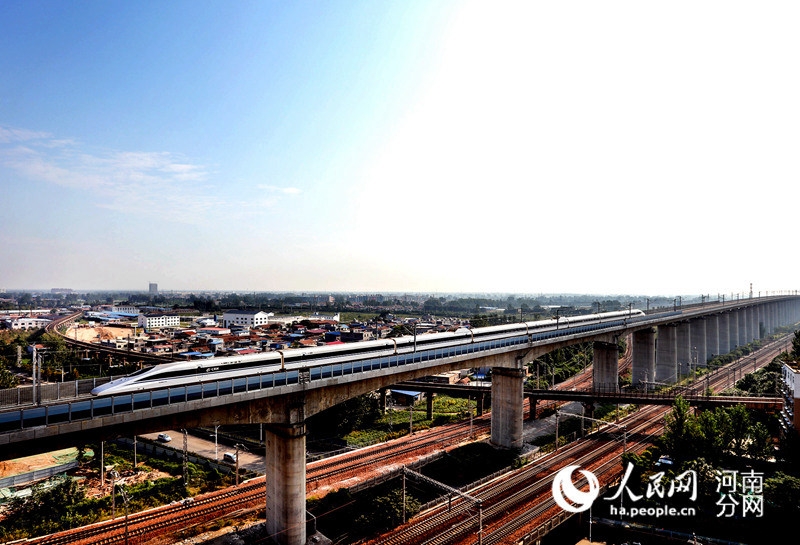 郑州至徐州高速铁路开通运营 初期开通58对动车