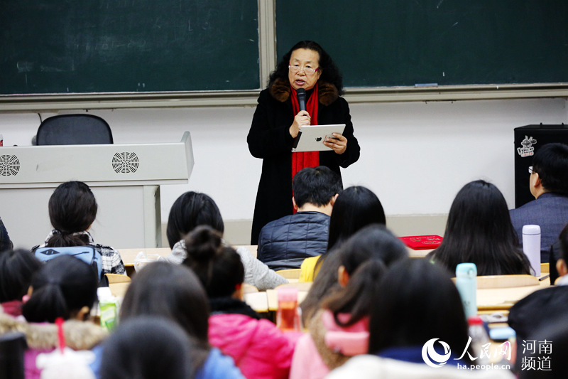 纪念第十七个记者节 郑州高校举办系列庆祝活动