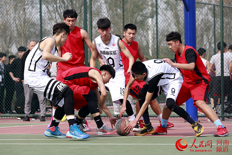 2017健康中国社区篮球友谊赛在郑州开赛