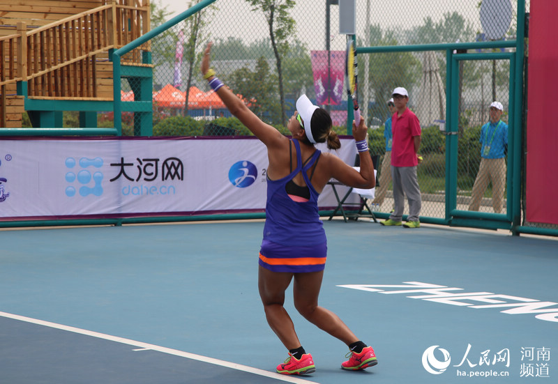 郑州国际女子网球公开赛挥拍 世界级高手参赛