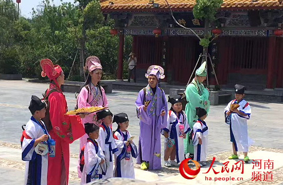 真人秀《你最有才之有才宝贝季》清明上河园拍