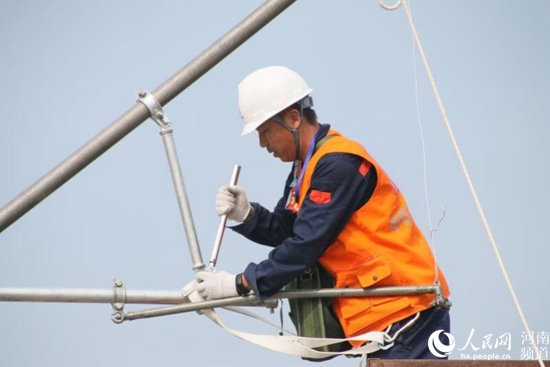 中国中铁员工接触网技能大赛在衡水铁路电气化