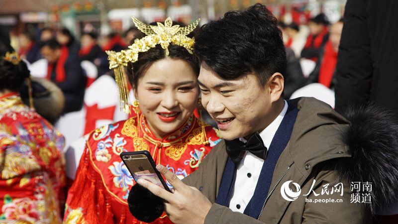 自己家业自己创 河南商丘举办首届零彩礼集体