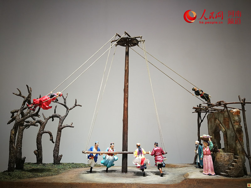 中国少数民族传统体育文化展郑州开幕 最早“奖杯”等文物亮相