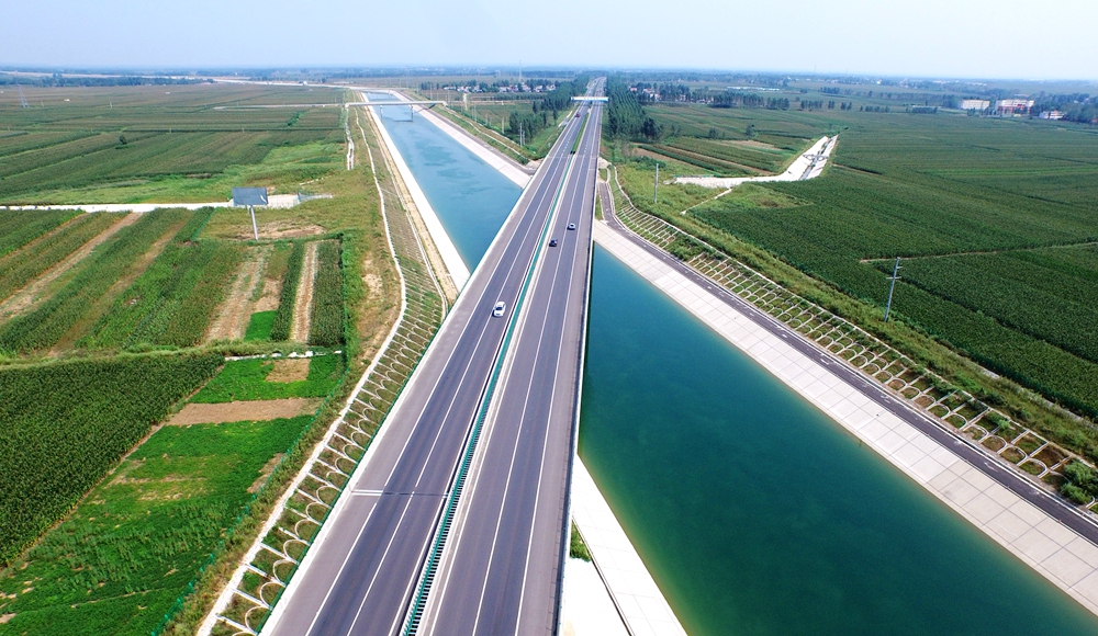 河南第一条高速是怎样修成的？