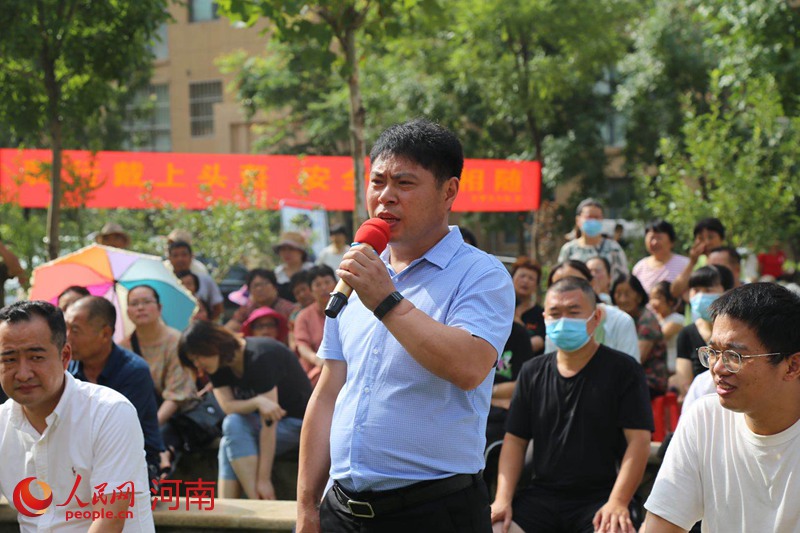 “闹心路”变了 听郑州市民这样评价警方“神”操作