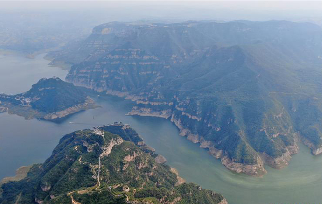 河南济源：黄河三峡美 犹在画中游