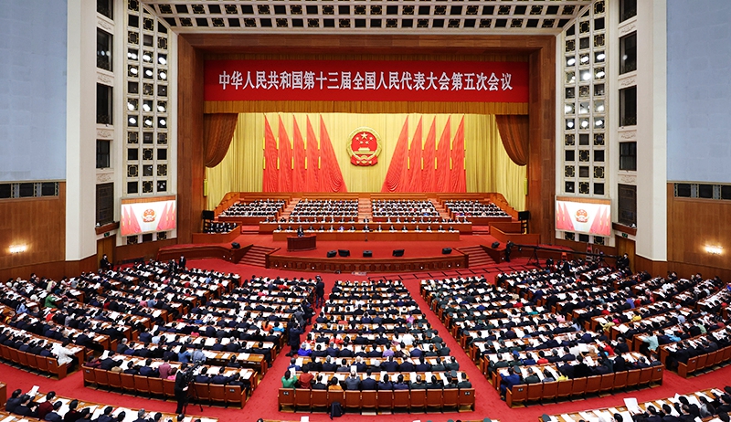 3月5日，第十三届全国人民代表大会第五次会议在北京人民大会堂开幕。新华社记者 丁海涛 摄