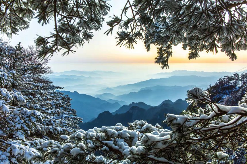 雪后初晴，河南省魯山縣堯山美若仙境。馬進偉攝