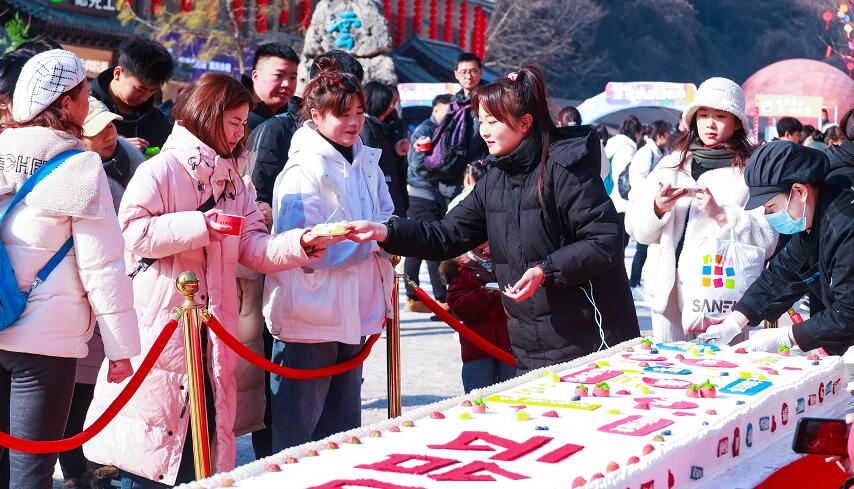 云台山万人元宵宴迎佳节