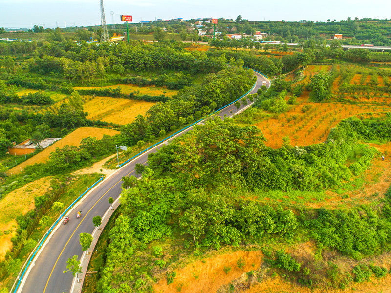 美丽农村公路。河南省交通运输厅供图