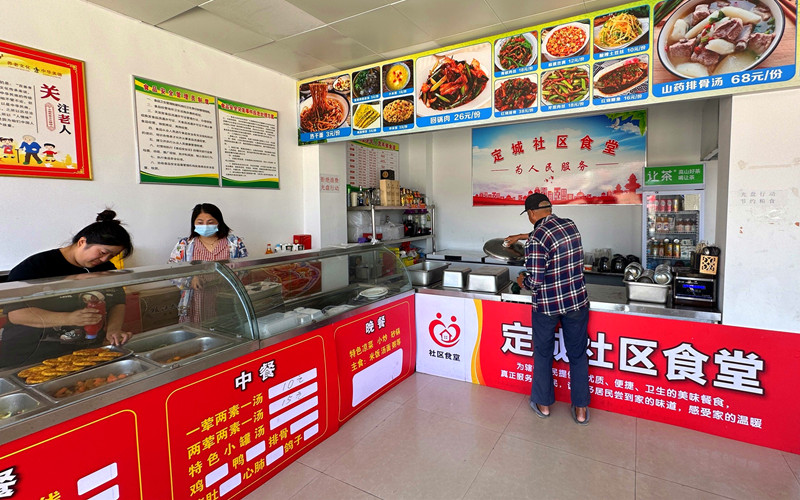 潢川县：食堂改造升级 守护老年人的幸福“食”光