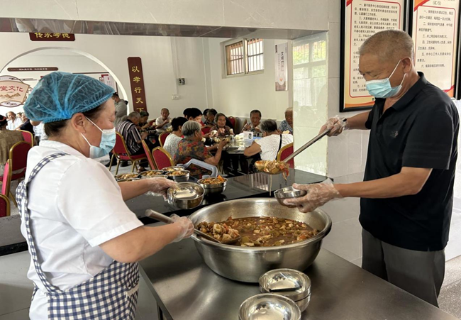 河南济源：人大监督推动养老助餐服务新模式