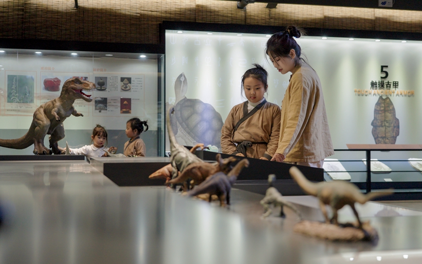 汝州:“趣”学中医药 探秘九峰山