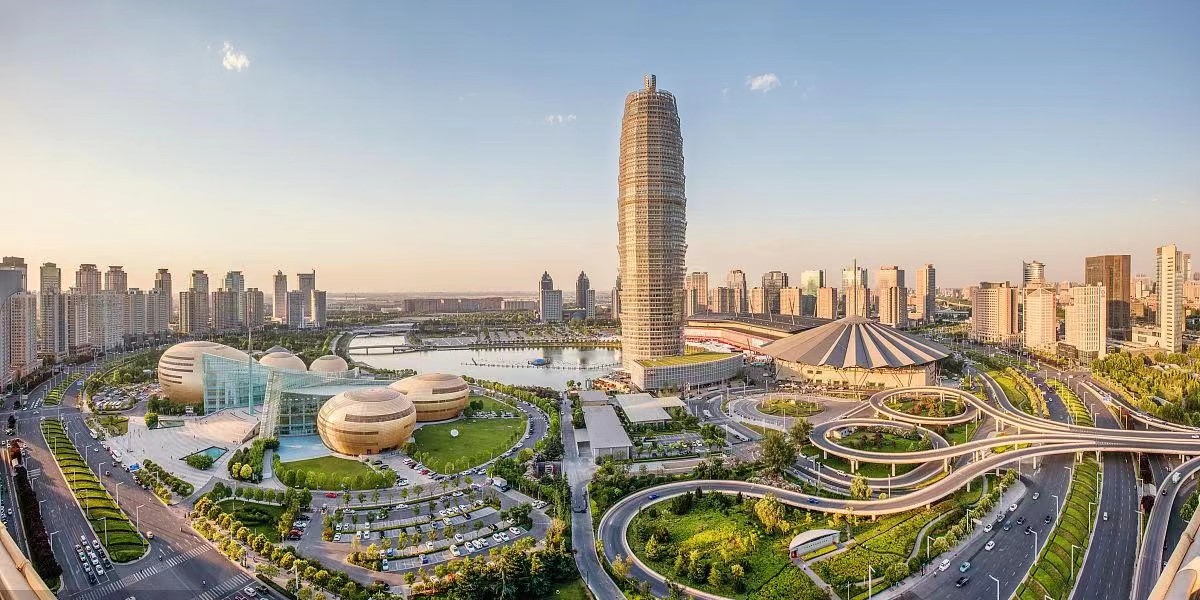 CBD专属网格三大地标建筑。李时强摄