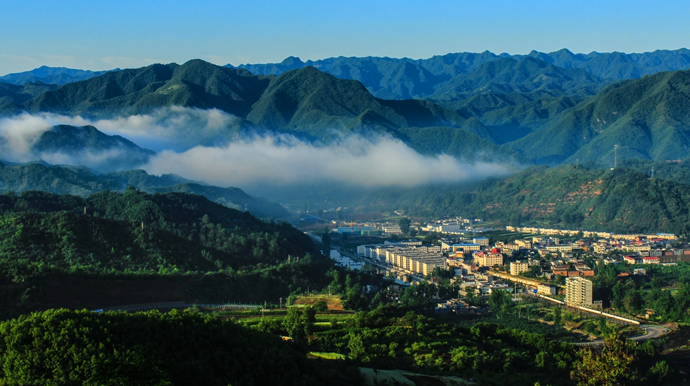 秋扒乡全景