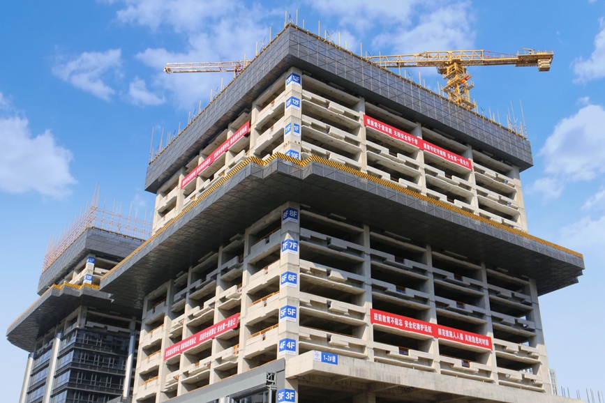 中交一公局郑州东关虎屯续建项目施工现场 张哲宇 摄
