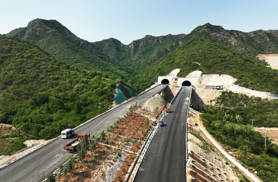 凌绥高速公路建设加快推进 