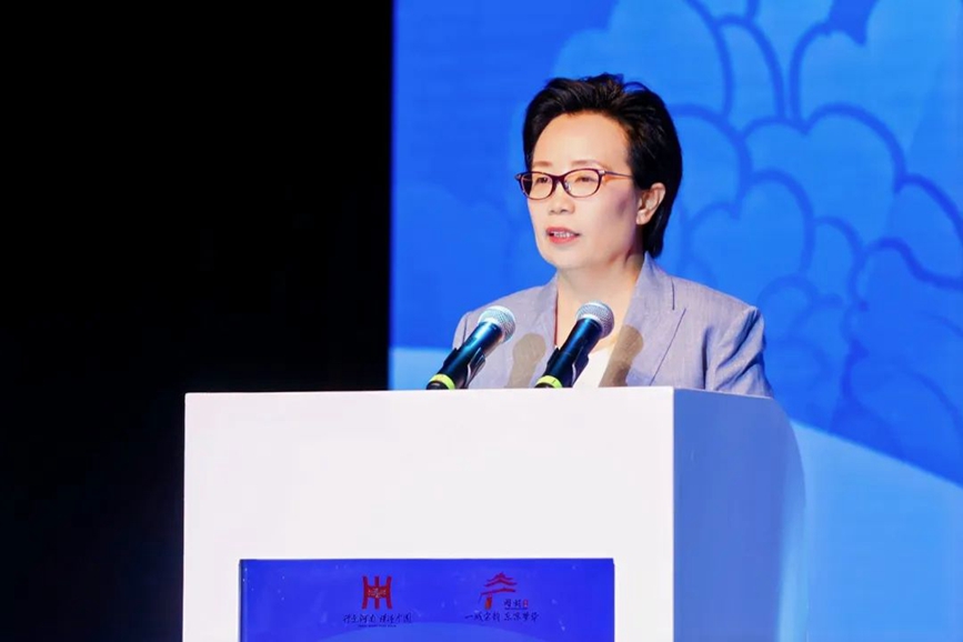 河南省文化和旅游厅党组成员、副厅长周耀霞