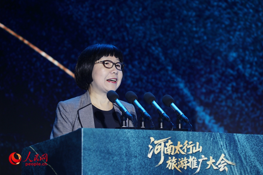 人民网党委委员、监事会主席唐维红致辞。人民网记者 霍亚平摄