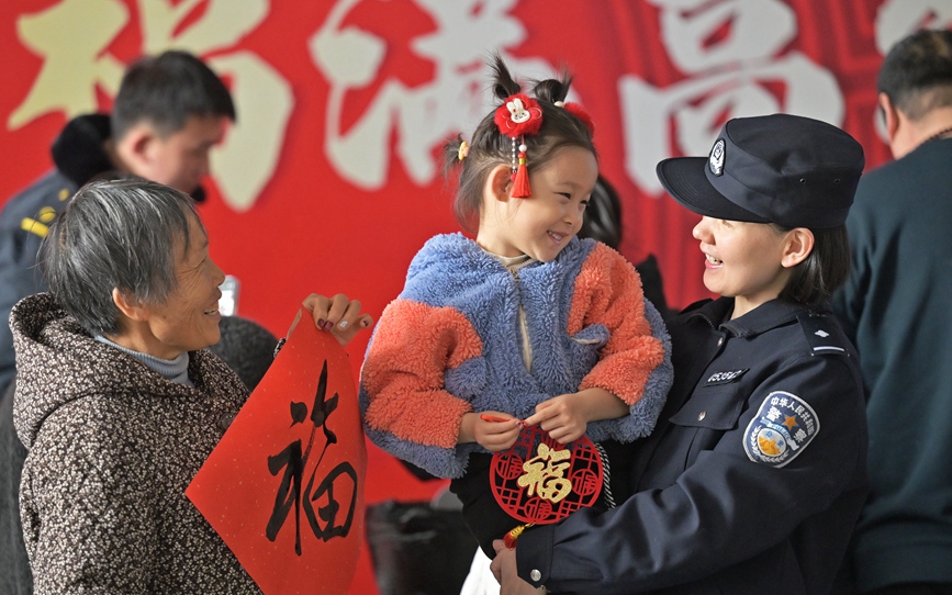 新春走基层｜ “福气”乘上高铁奔八方