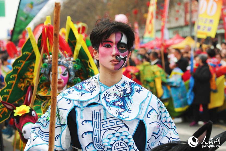 古会现场。人民网记者 霍亚平摄