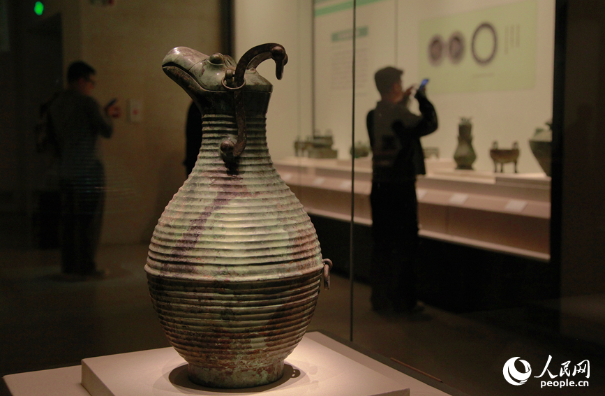 “吉金铸史——青铜器里的古代中国”特展在河南博物院开展。人民网记者 肖懿木摄