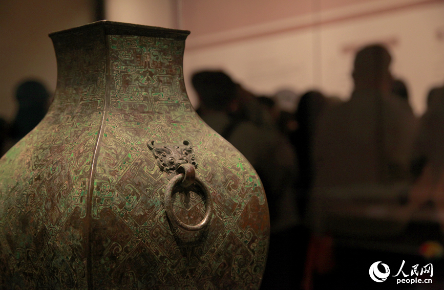 “吉金铸史——青铜器里的古代中国”特展在河南博物院开展。人民网记者 肖懿木摄