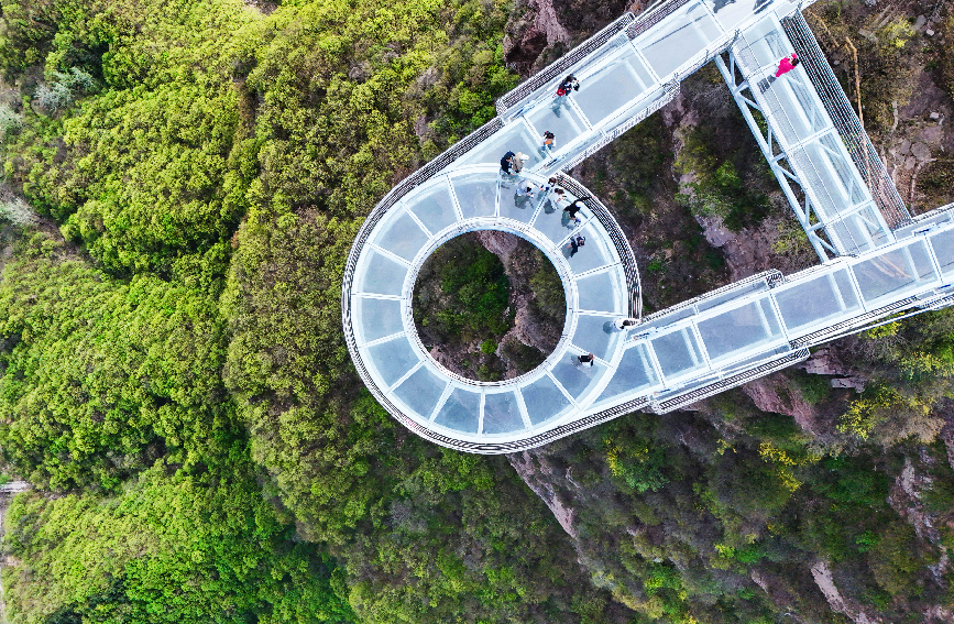 春日时节，太行大峡谷绿意盎然。王楠杰摄