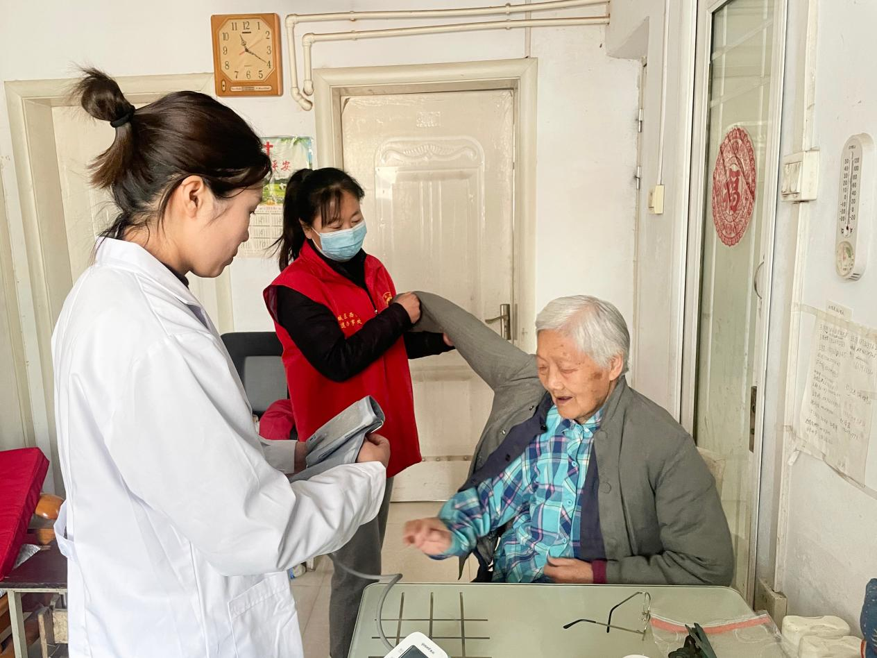 养老服务暖民心。洛阳市老城区委宣传部供图