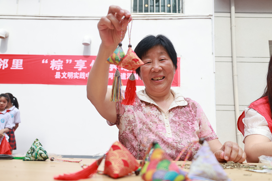 活动现场。张新军摄