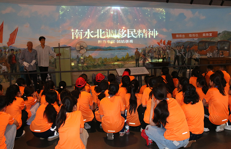 6月28日,在国家方志馆南水北调分馆研学。河南省科学技术协会供图
