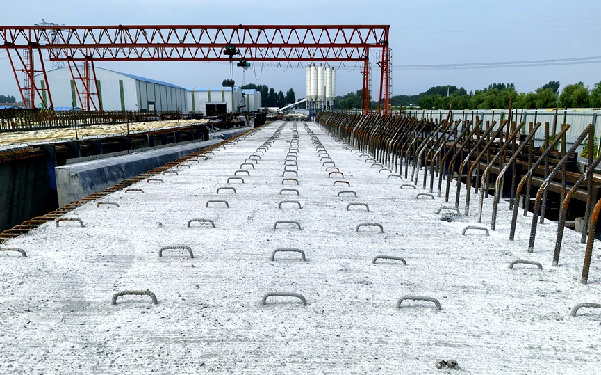 新乡S227项目特大桥319片预制箱梁浇筑全部完工。中交一公局集团供图
