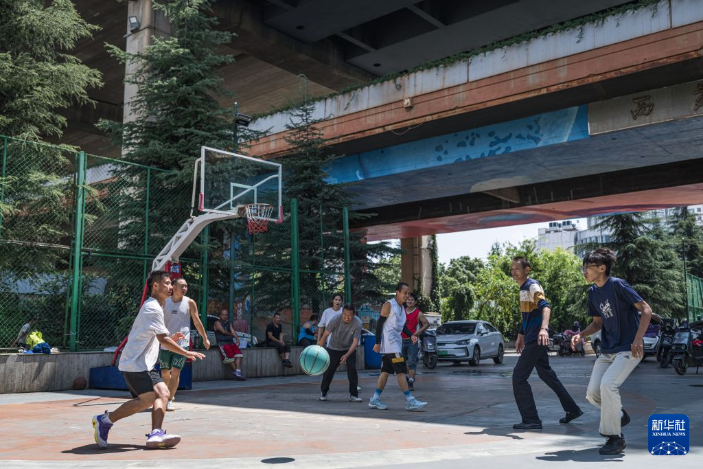 云南昆明：盘活闲置资源 活用桥下空间