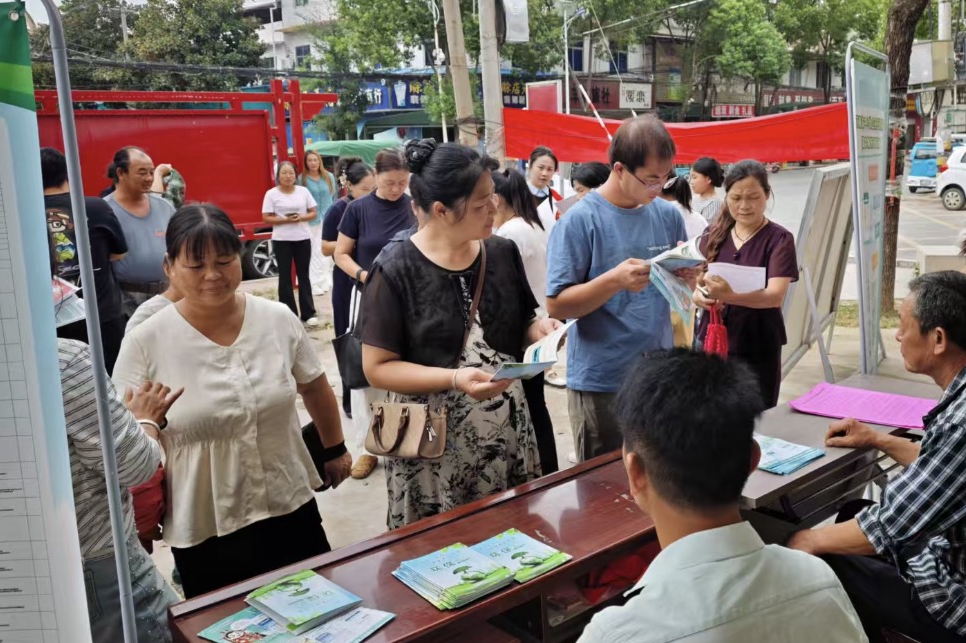 招聘會現場。王一明攝