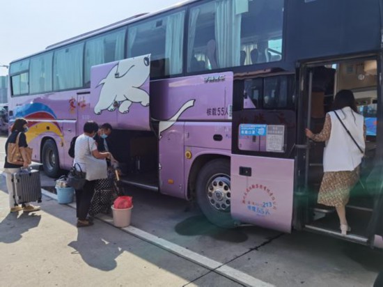郑州各客运班线基本恢复运营 乘车别忘戴口罩