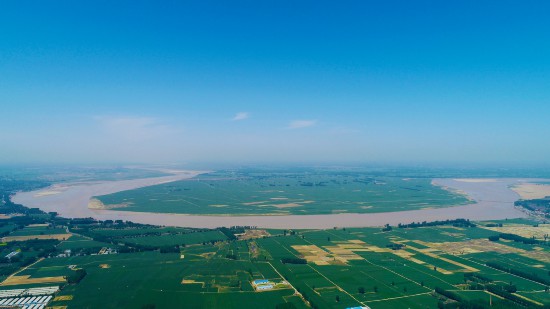 九曲黄河最后一道弯周边已建成黄河湾水利风景区.jpg