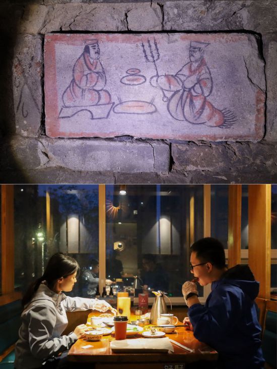 拼版照片：上图为嘉峪关魏晋墓六号墓的画像砖展现男主人宴请宾客的场景（5月13日摄）；下图为游客在嘉峪关市的一家烤肉店吃烤肉（5月12日摄）。新华社记者 马希平 摄
