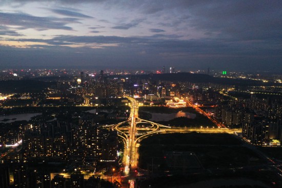 这是9月22日拍摄的南宁市五象新区夜景（无人机照片）。新华社记者 金皓原 摄